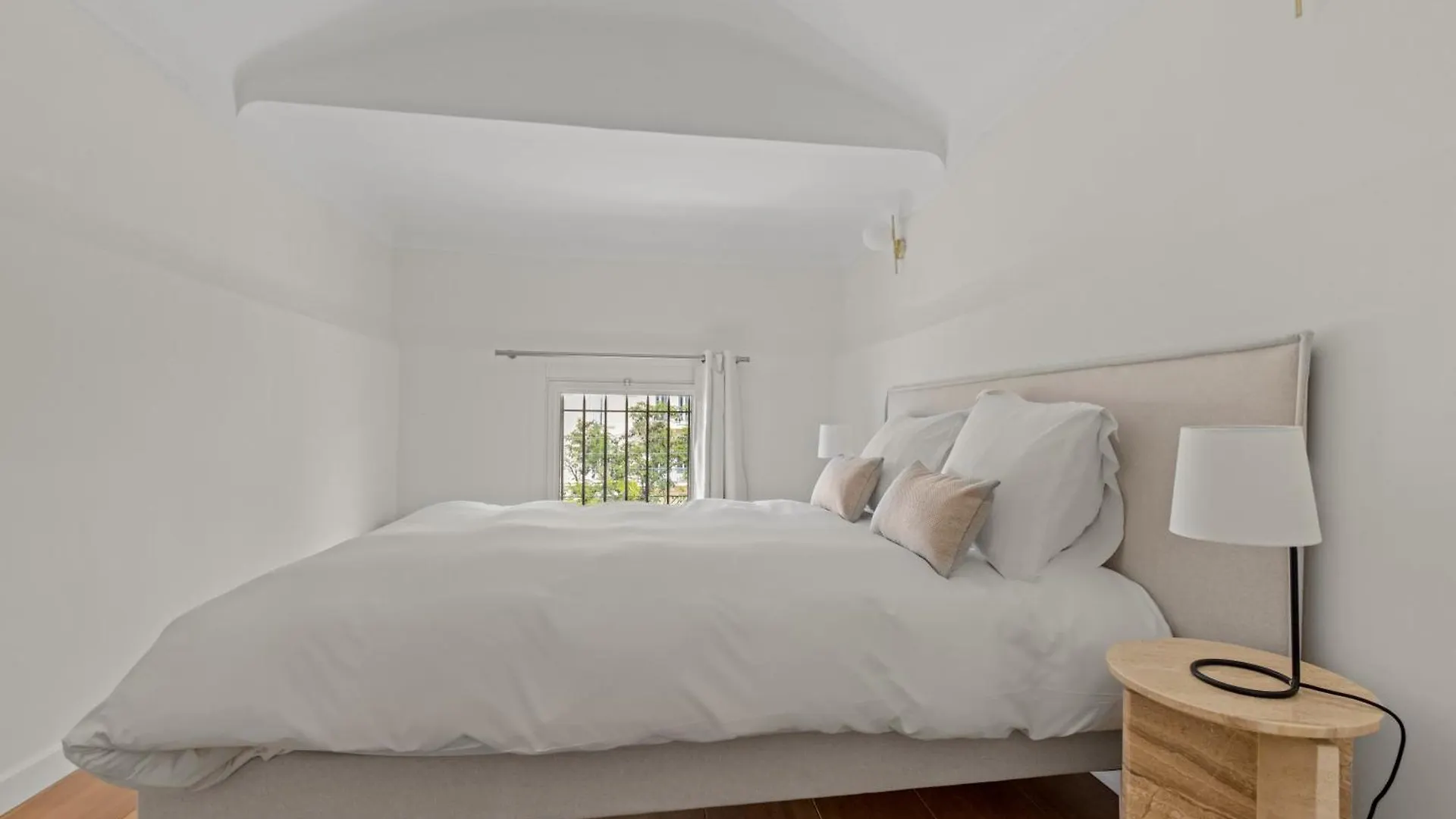 Lb Vacation Rentals I Beautiful, Renovated Duplex With Swimming Pool Cannes 0*,