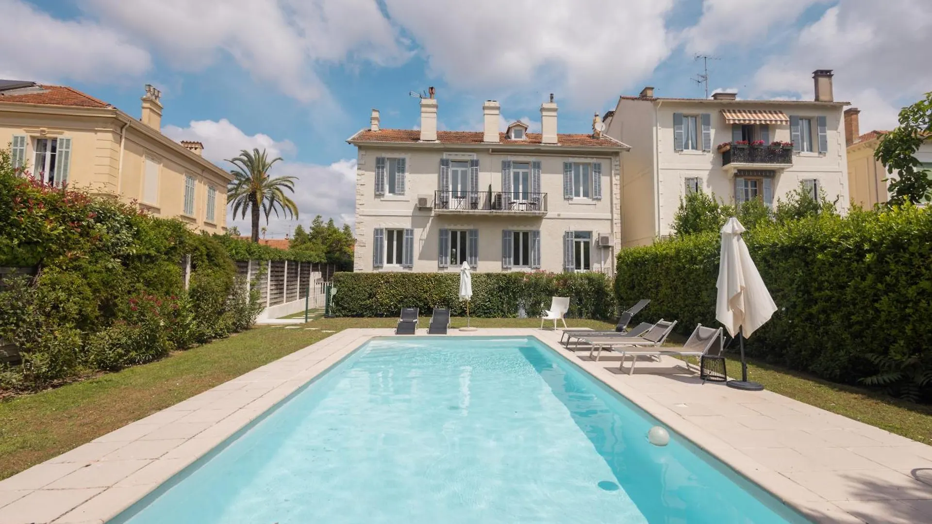 Apartament Lb Vacation Rentals I Beautiful, Renovated Duplex With Swimming Pool Cannes Francja